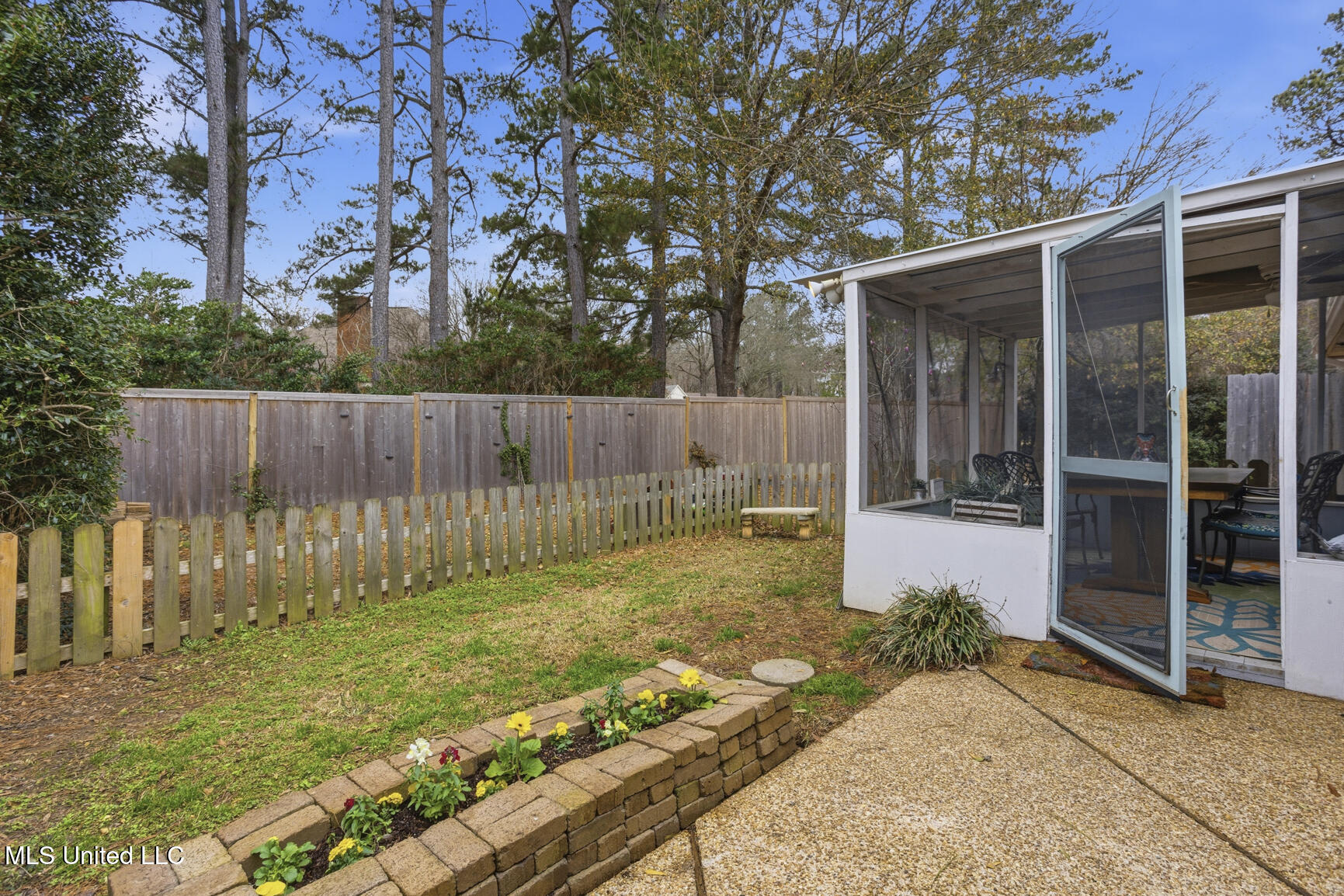 517 Bedford Circle Madison, MS 39110 - Photo 23 of 26 517 Bedford-19