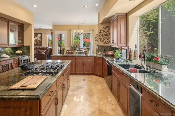 $1,300,000 | 4 Chandon Court, Rancho Mirage, CA 92270