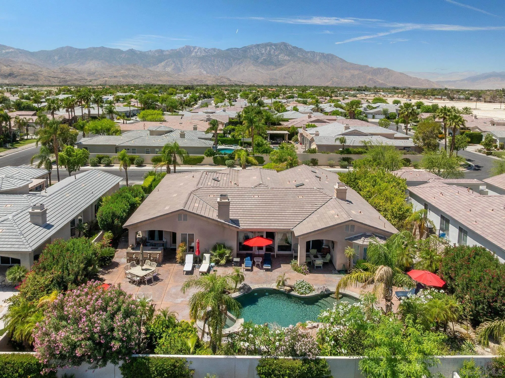 4 Chandon Court Rancho Mirage, CA 92270 - Photo 3 of 44