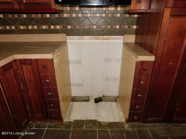1577 Fairview Road Lawrenceburg, KY 40342 - Photo 8 of 28 Kitchen (6)