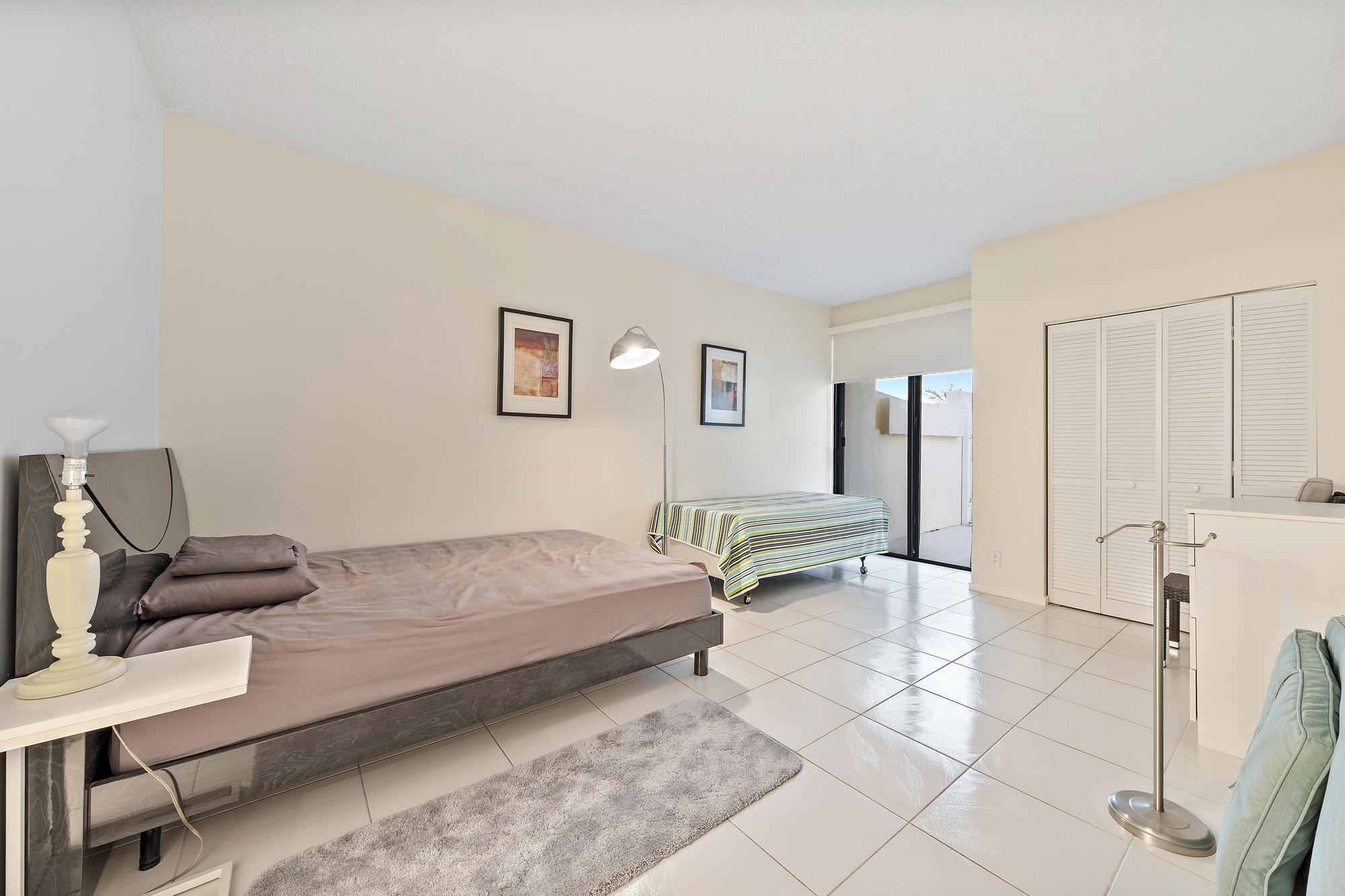 3970 North Ocean Drive, Unit 6 Singer Island, FL 33404 - Photo 19 of 55 Guest Suite