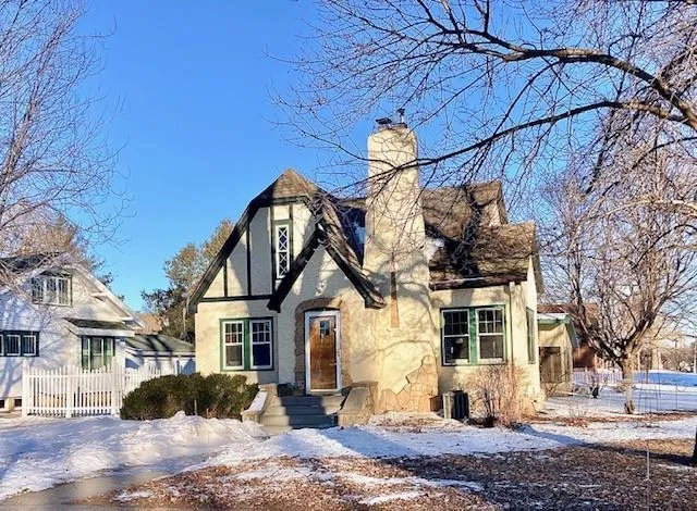 $284,900 | 445 Franklin Street Southwest, Hutchinson, MN 55350