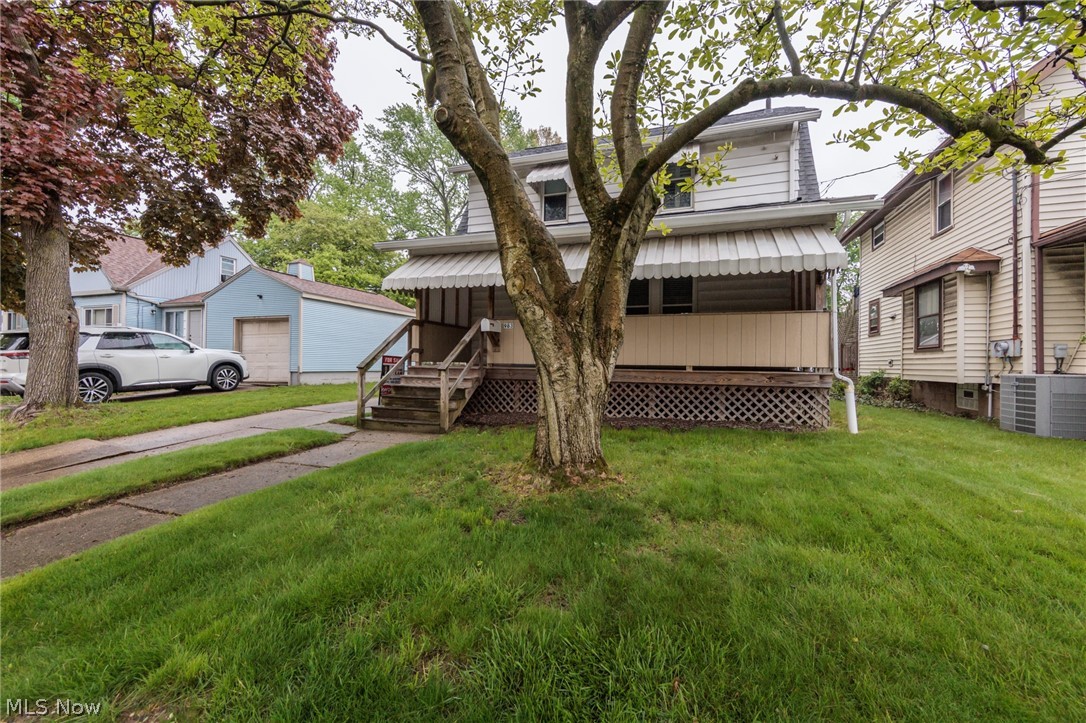 983 Dan Street Akron, OH 44310 - Photo 3 of 46