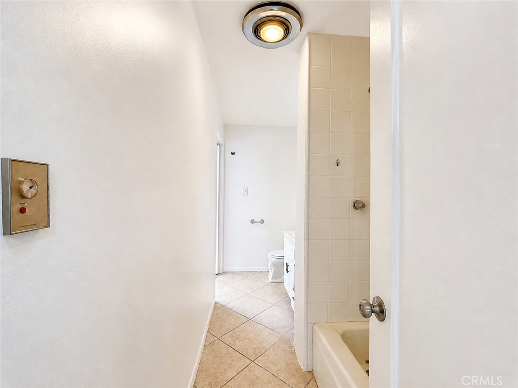 325 North Sanders Street Ridgecrest, CA 93555 - Photo 11 of 23 a view of bathroom