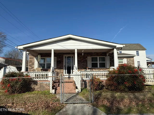 $219,900 | 100 Church Street, Loudon, TN 37774