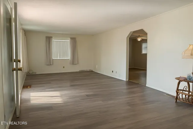 $219,900 | 100 Church Street, Loudon, TN 37774