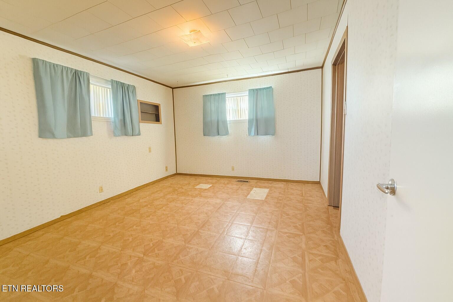 100 Church Street Loudon, TN 37774 - Photo 13 of 19 Master Bedroom