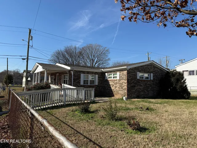 $219,900 | 100 Church Street, Loudon, TN 37774
