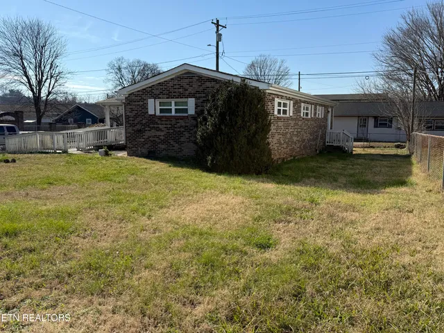 $219,900 | 100 Church Street, Loudon, TN 37774