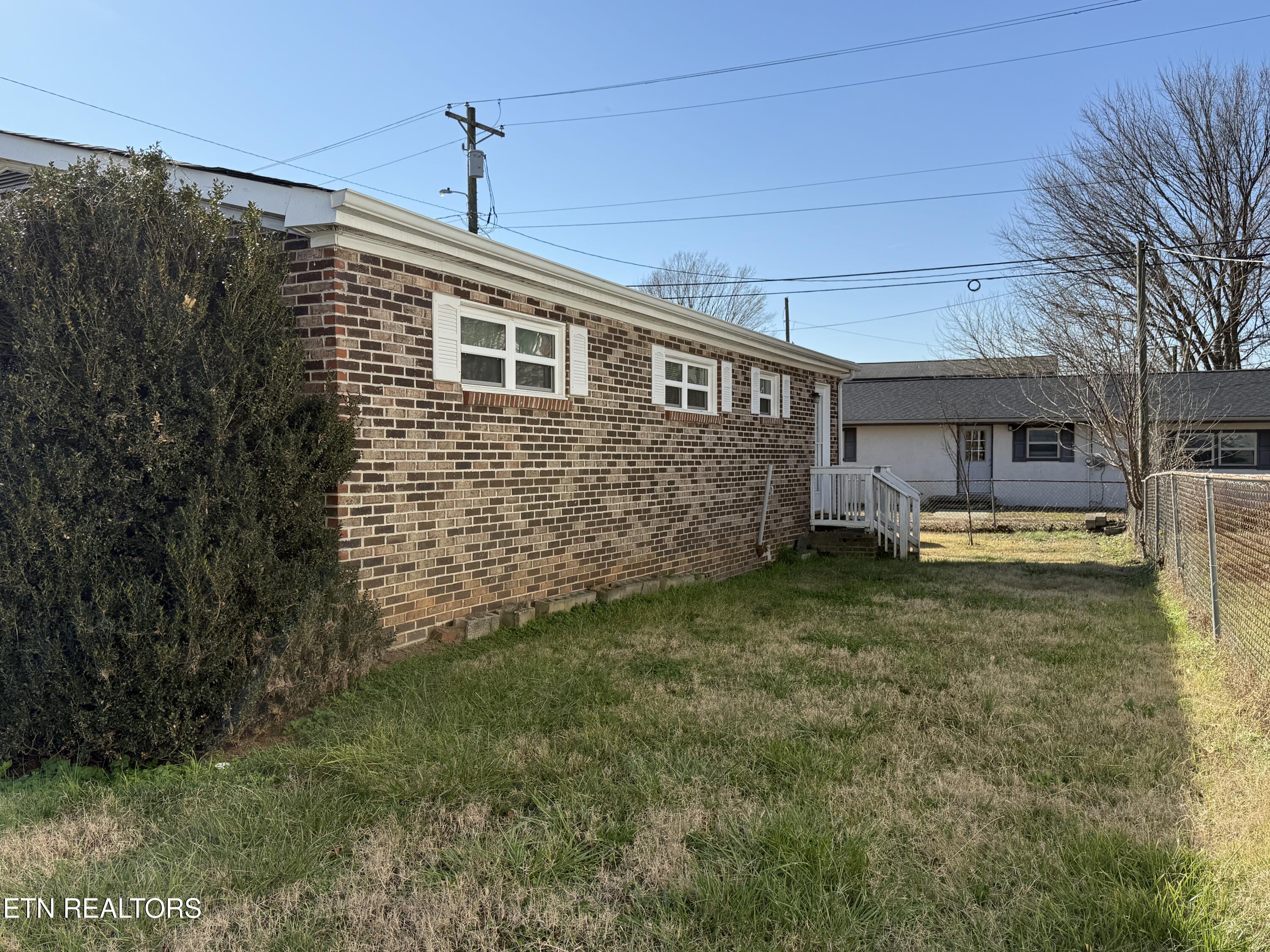 100 Church Street Loudon, TN 37774 - Photo 10 of 19 IMG_9935