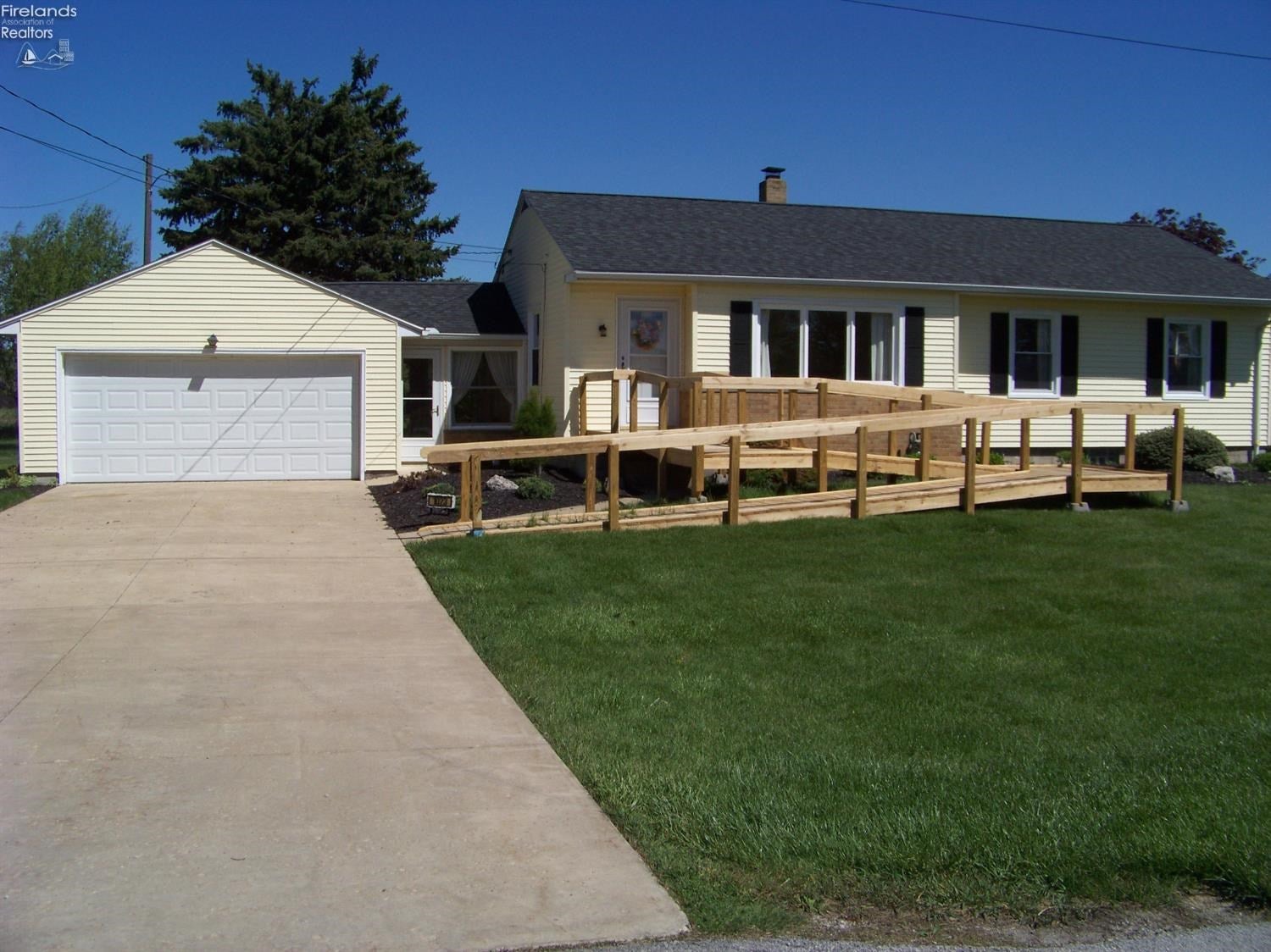 1023 Smith Road Fremont, OH 43420 - Photo 3 of 10 Gallery Image 3