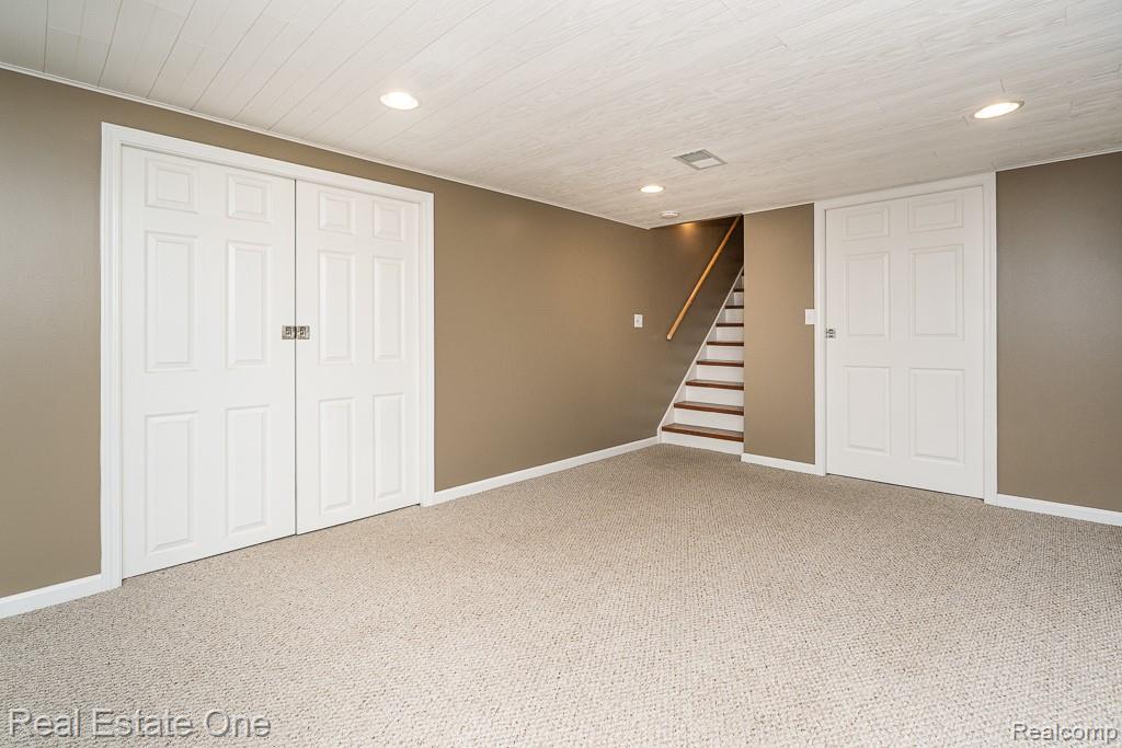 471 Elmhill Road Rochester Hills, MI 48306 - Photo 22 of 34