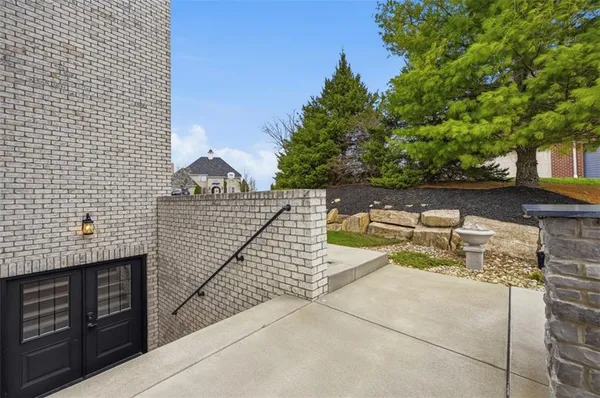 $1,100,000 | 1017 Skyline Drive, Canonsburg, PA 15317