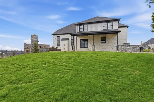 $1,100,000 | 1017 Skyline Drive, Canonsburg, PA 15317