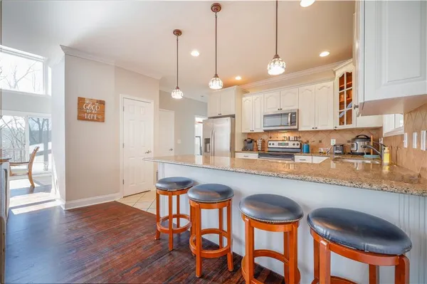 $3,800 | 5997 Warpath Road, Flowery Branch, GA 30542