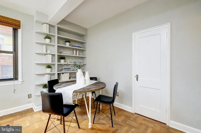 $329,000 | 1010 25th Street Northwest, Unit 202, Washington, DC 20037