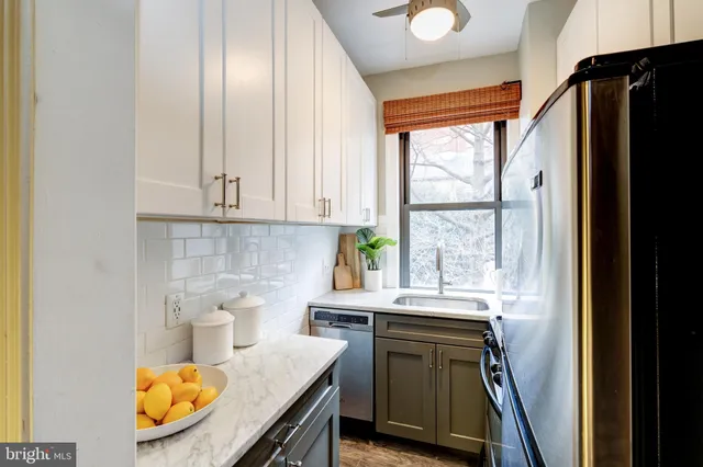 $329,000 | 1010 25th Street Northwest, Unit 202, Washington, DC 20037