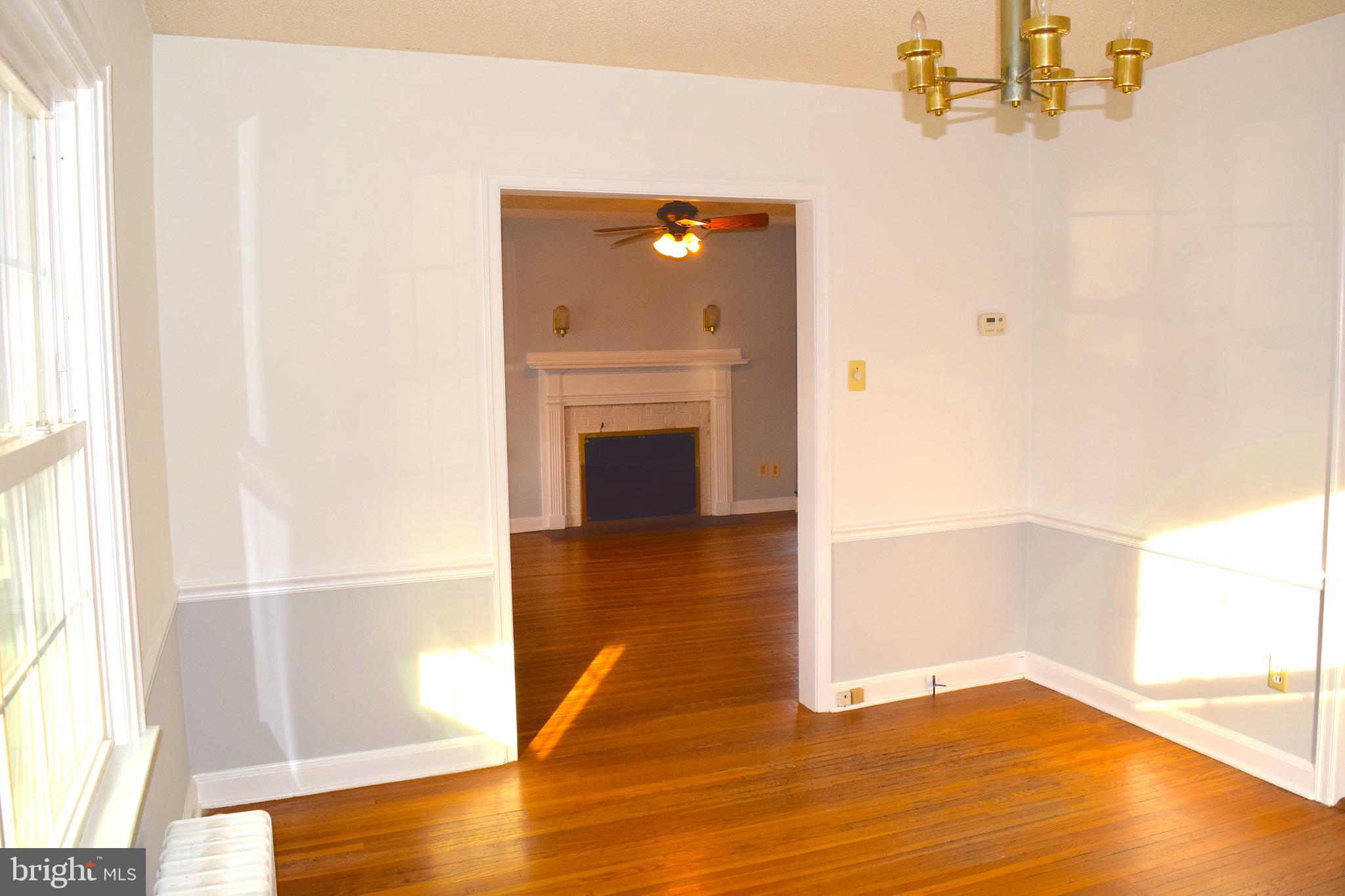 218 Peyton Road York, PA 17403 - Photo 8 of 18 First Floor