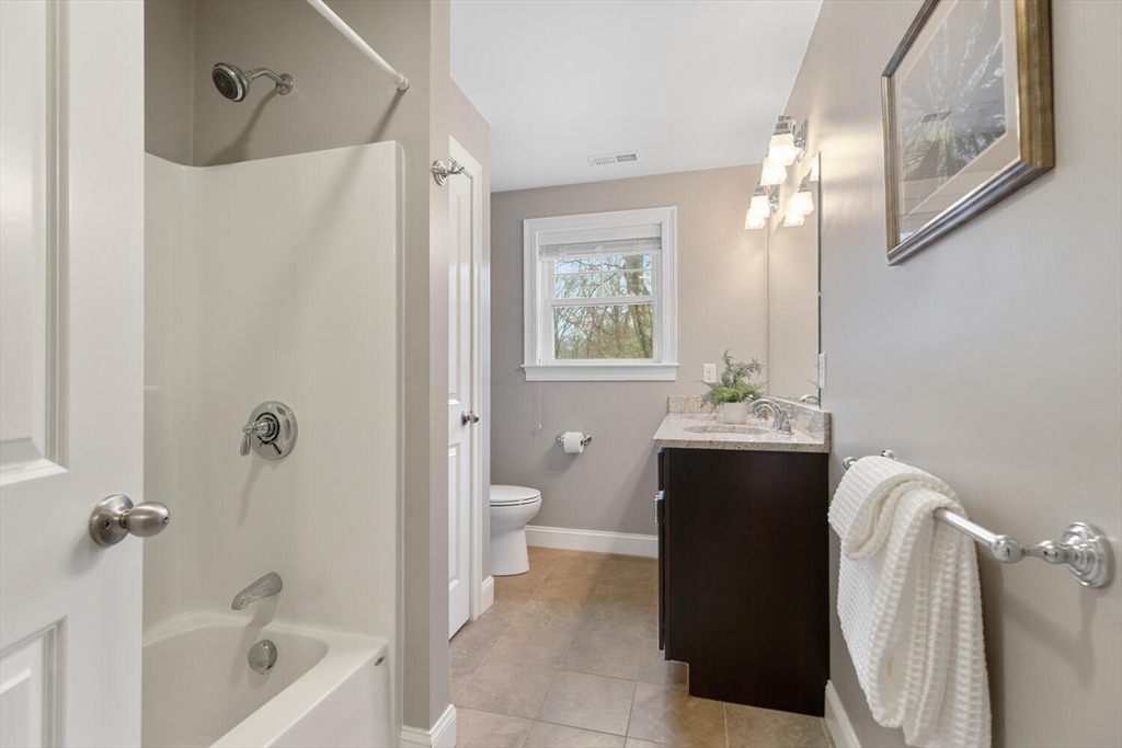 115 Forest Street Reading, MA 01867 - Photo 29 of 42