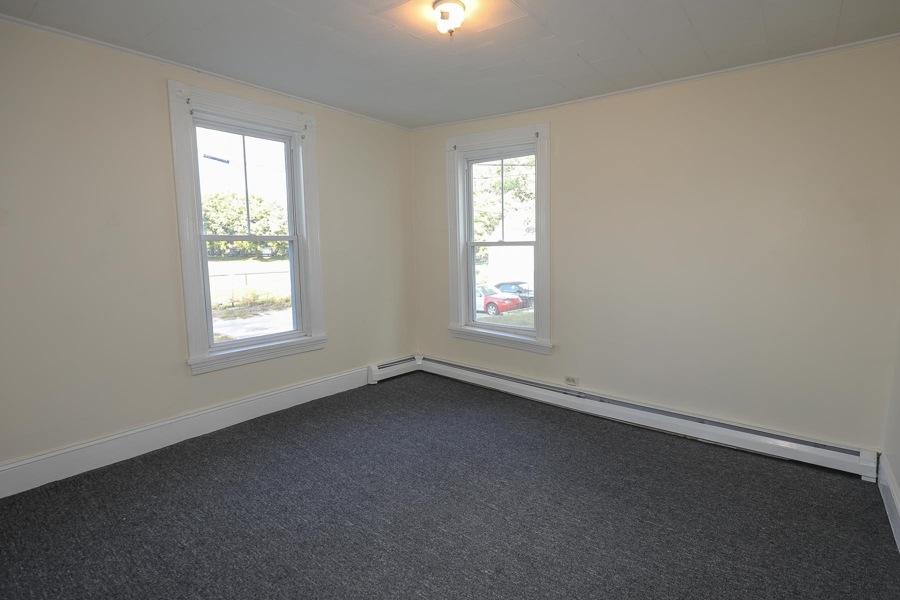 174 Green Street Manchester, NH 03103 - Photo 30 of 40