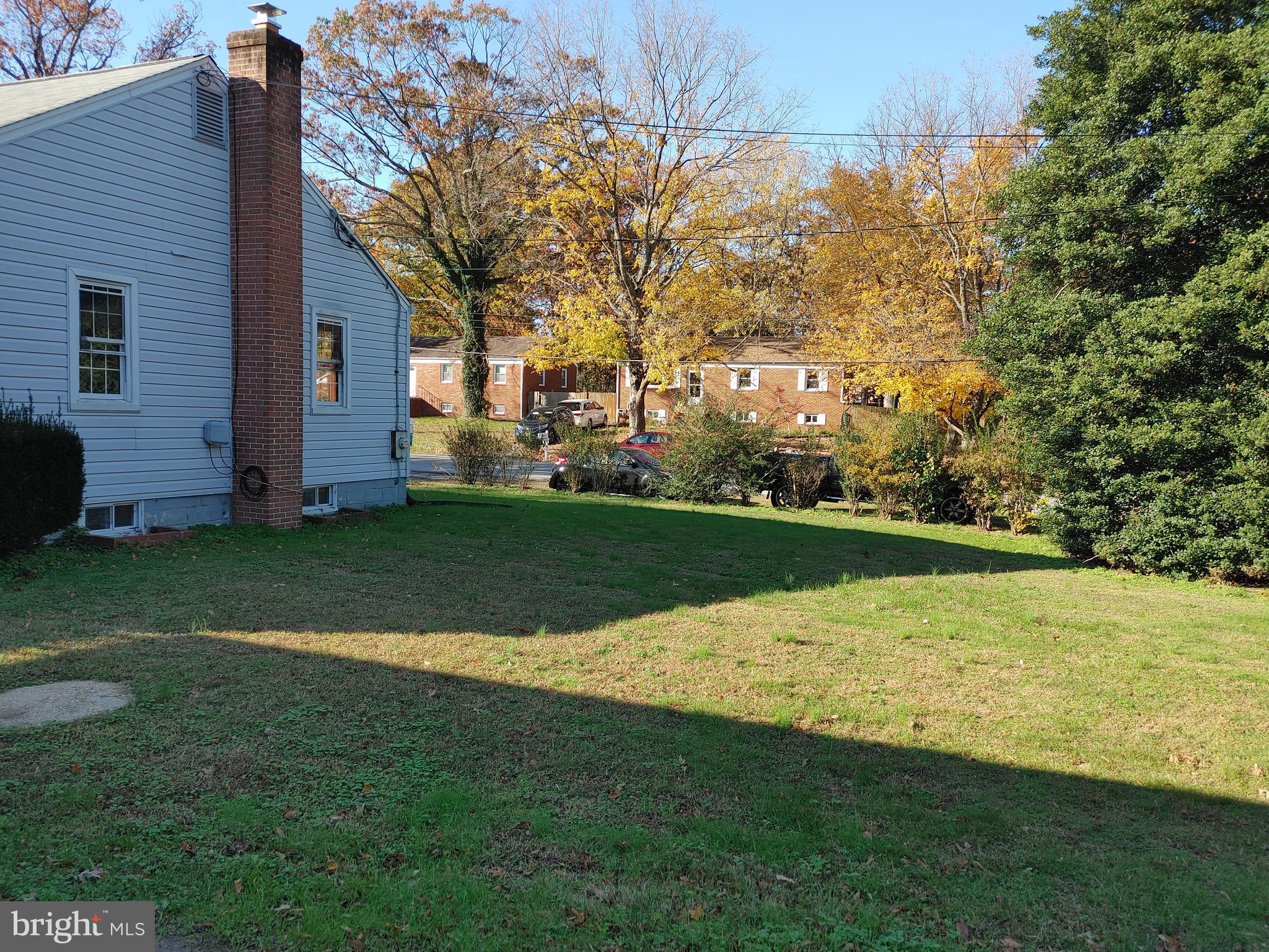 5815 Aley Road Temple Hills, MD 20748 - Photo 19 of 28 Side yard of the house
