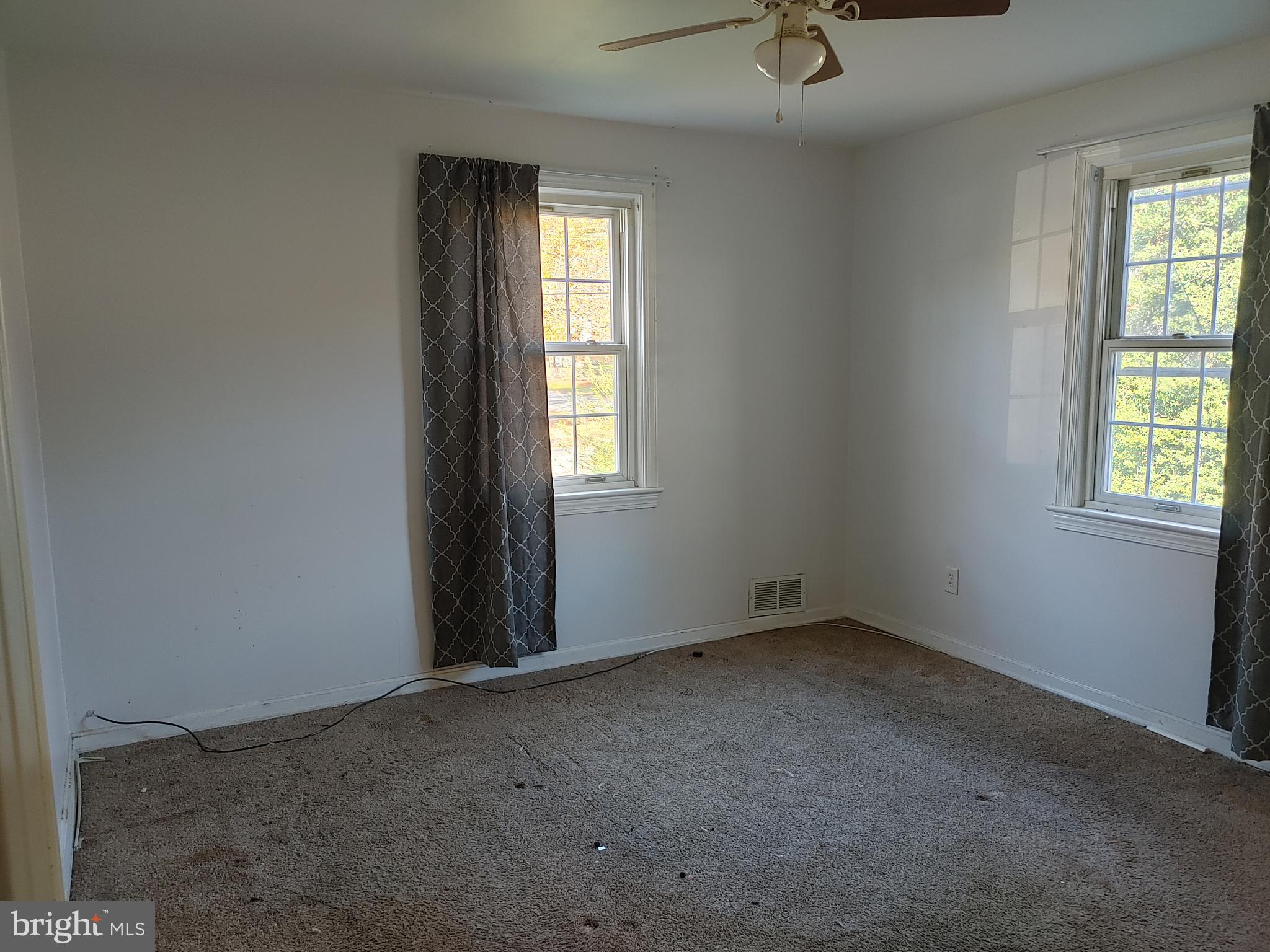 5815 Aley Road Temple Hills, MD 20748 - Photo 6 of 28 Largest Bedroom