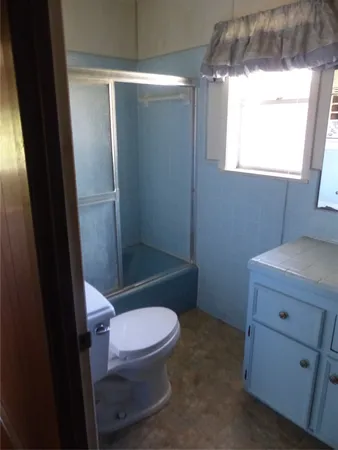 $1 | 1102 West Main Street, Brenham, TX 77833