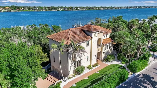$3,750,000 | 2508 Casey Key Road, Nokomis, FL 34275