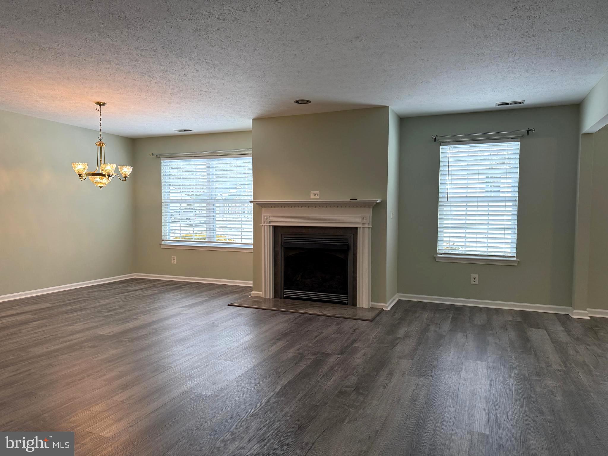 77 Maple Leaf Circle Sewell, NJ 08080 - Photo 9 of 27