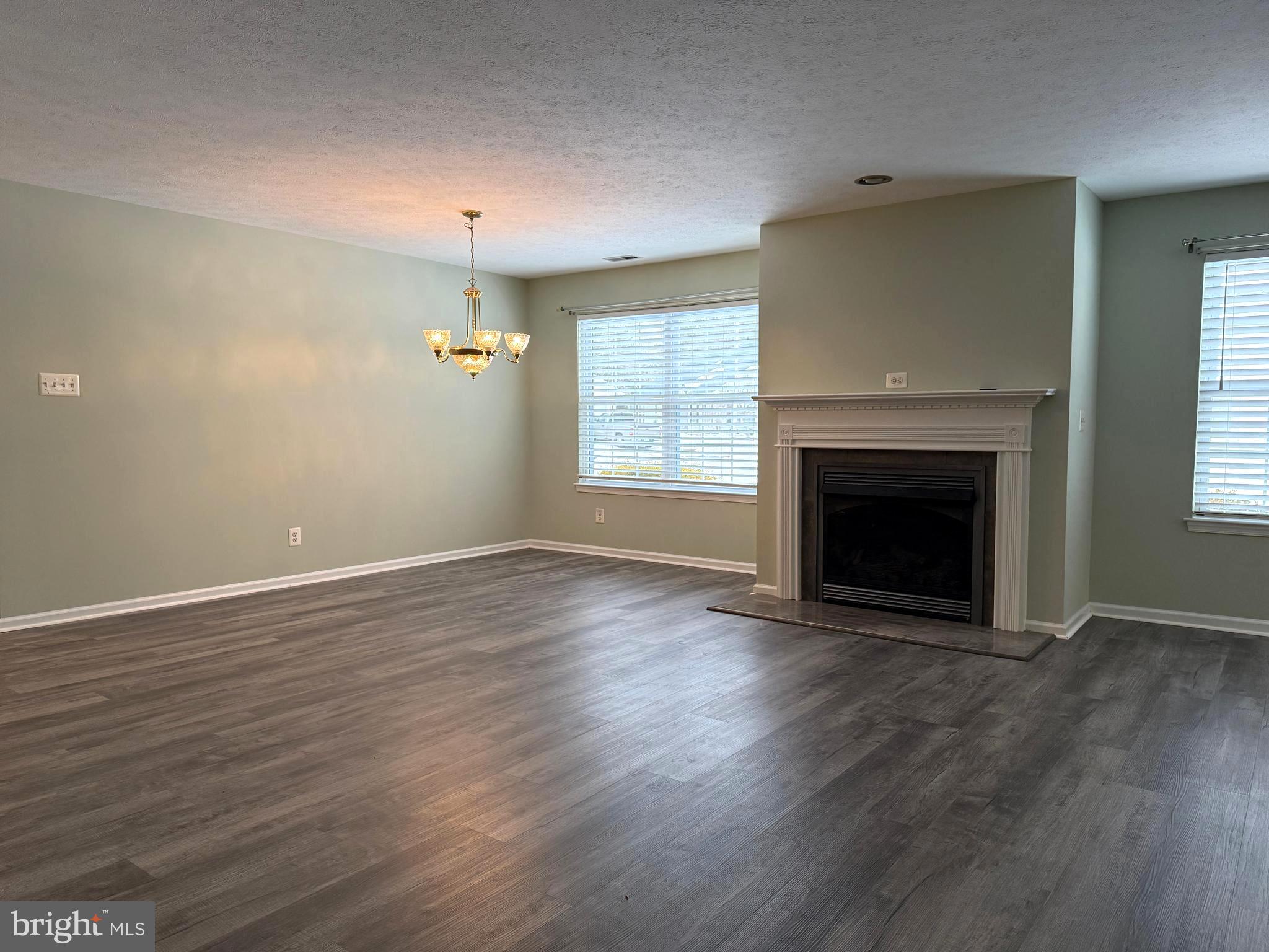 77 Maple Leaf Circle Sewell, NJ 08080 - Photo 10 of 27