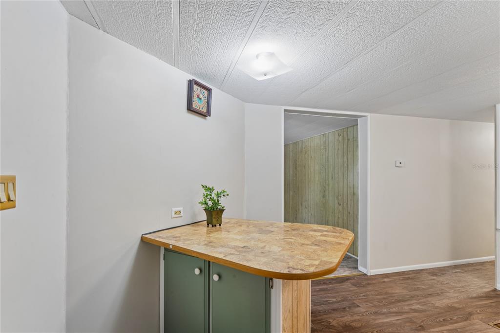 6601 Sutherland Avenue New Port Richey, FL 34653 - Photo 12 of 42