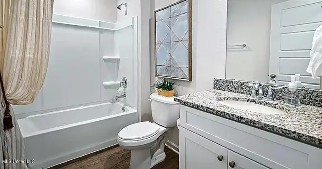 $2,750 | 8001 Westwood Circle, Ocean Springs, MS 39564