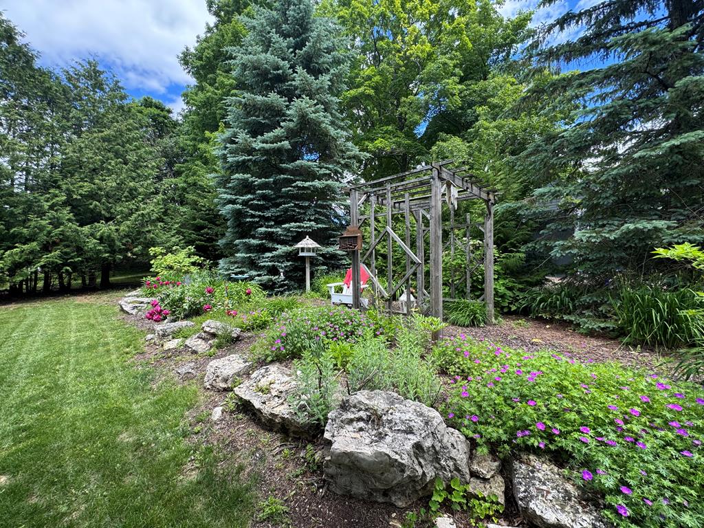 10504 South Highland Road Sister Bay, WI 54234 - Photo 33 of 39