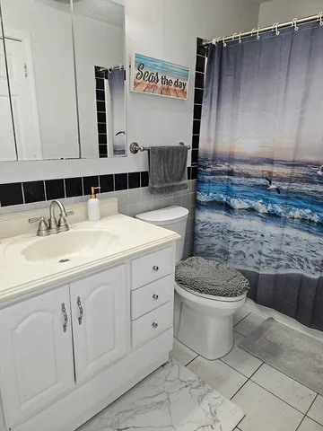 $2,800 | 2 Karena Drive, Unit 11, Taunton, MA 02780