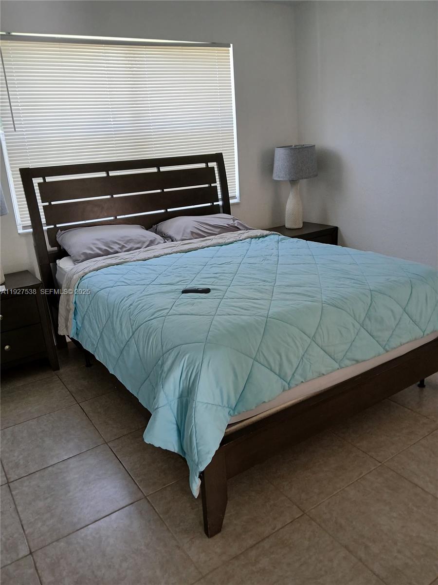 6505 Pines Parkway, Unit 2 Hollywood, FL 33023 - Photo 3 of 5