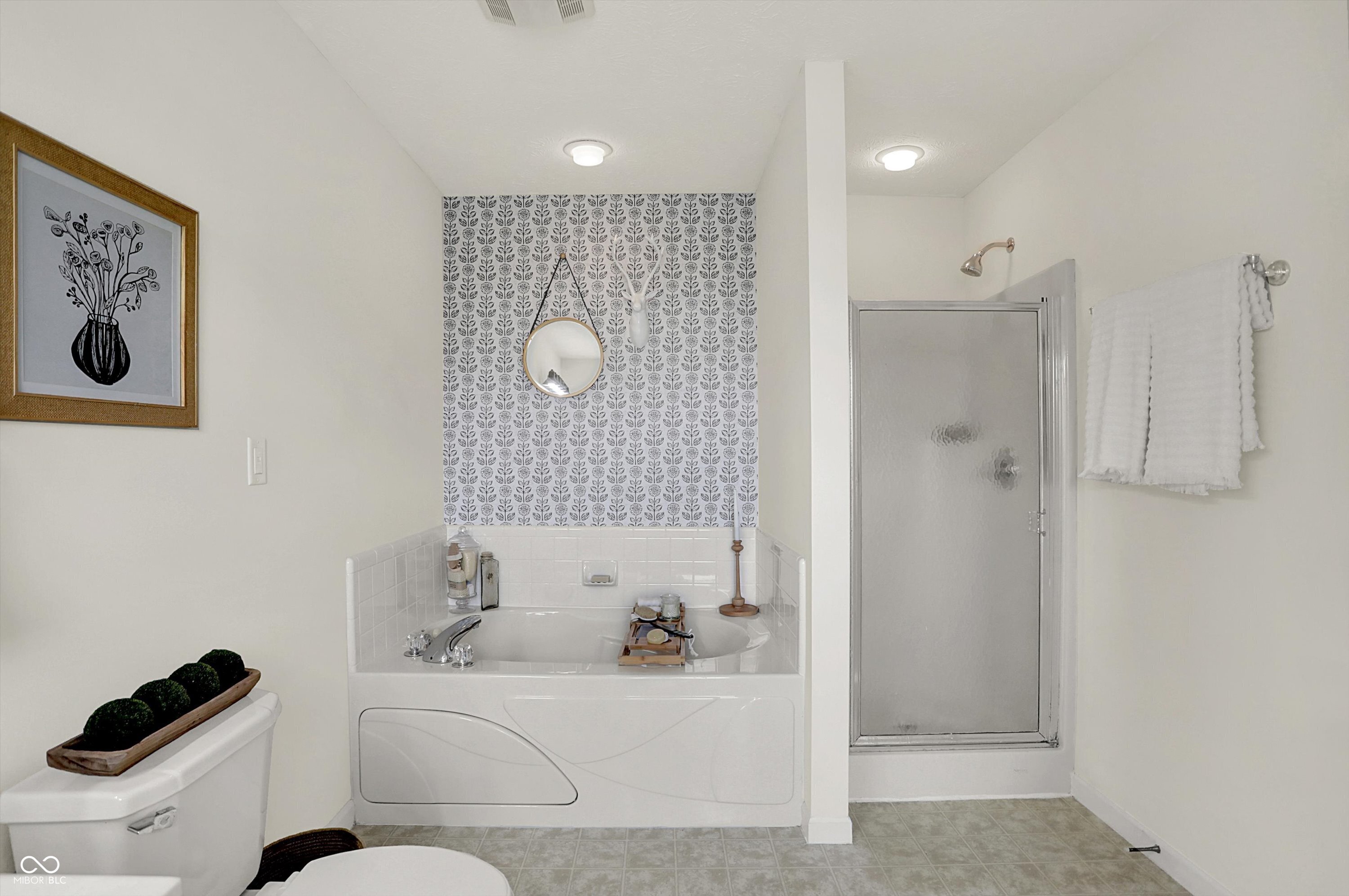 1906 Spring Beauty Drive Avon, IN 46123 - Photo 16 of 25