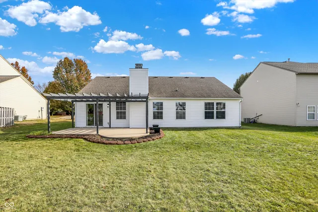 $334,900 | 1906 Spring Beauty Drive, Avon, IN 46123