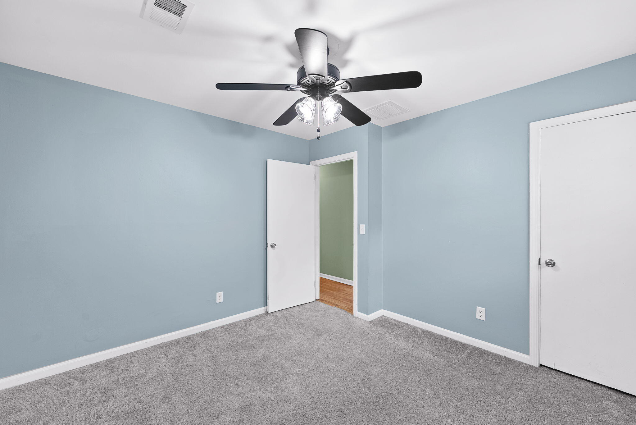 123 Pandora Drive Goose Creek, SC 29445 - Photo 22 of 27 21-web-or-mls-Barclay Media Co.-21