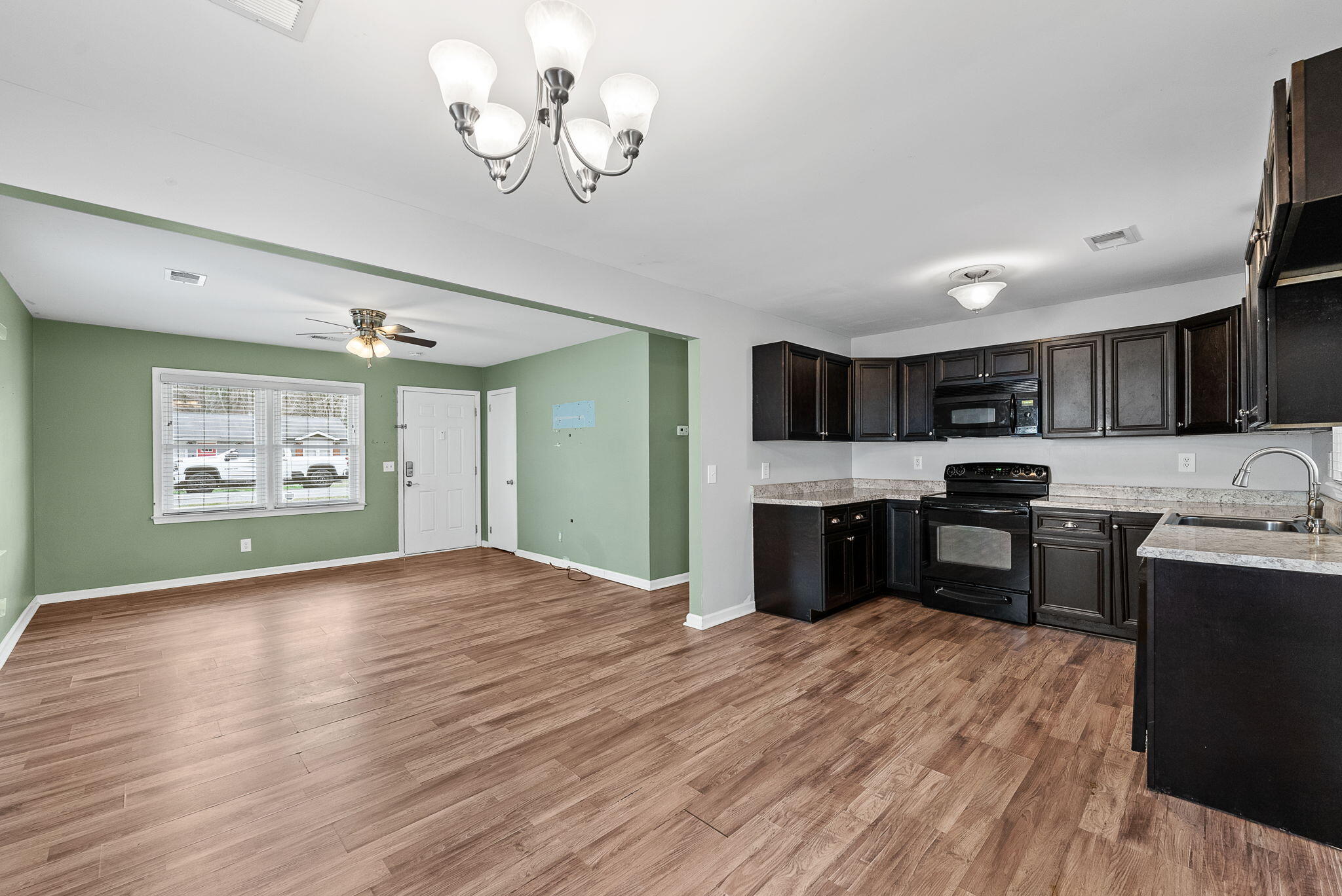 123 Pandora Drive Goose Creek, SC 29445 - Photo 8 of 27 9-web-or-mls-Barclay Media Co.-9