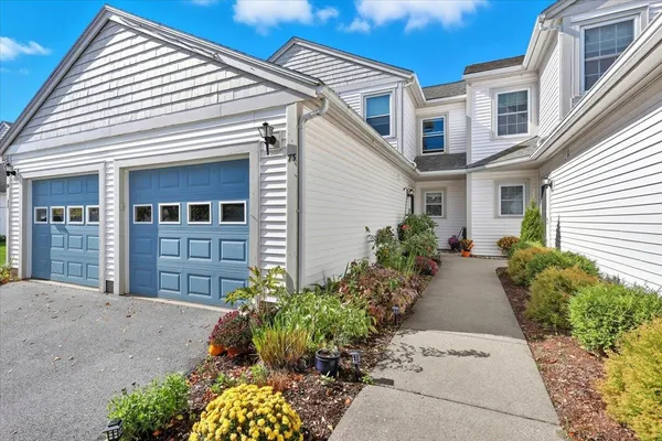 $379,900 | 73 Saybrook Road, Unit 73, Essex, VT 05452