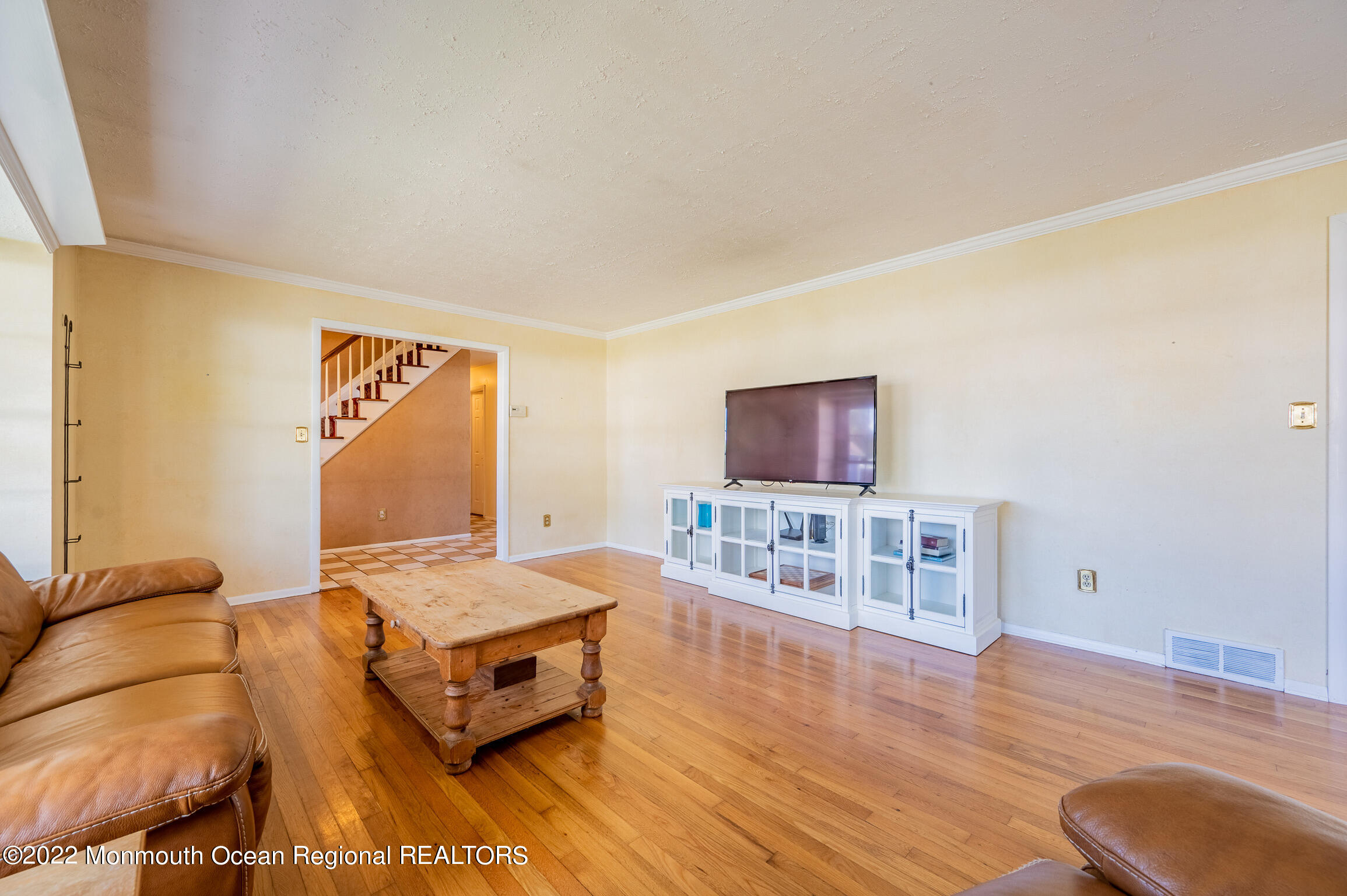 46 South Longview Road Howell, NJ 07731 - Photo 17 of 34 CB3E561F-7FBC-4DE3-B634-A149E733EA77
