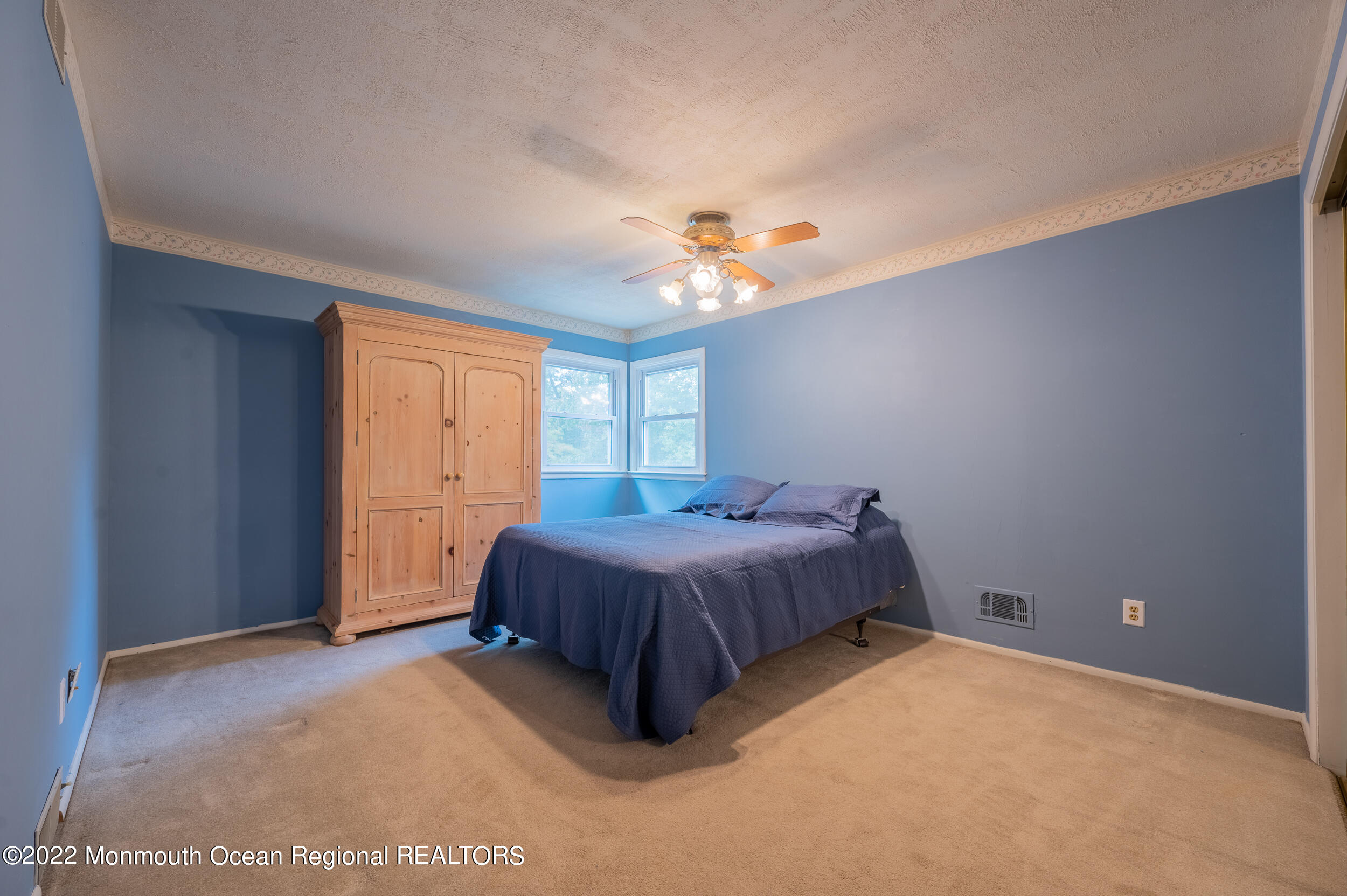 46 South Longview Road Howell, NJ 07731 - Photo 24 of 34 953B4ADF-F686-490D-91DA-C3BEEA366ECC