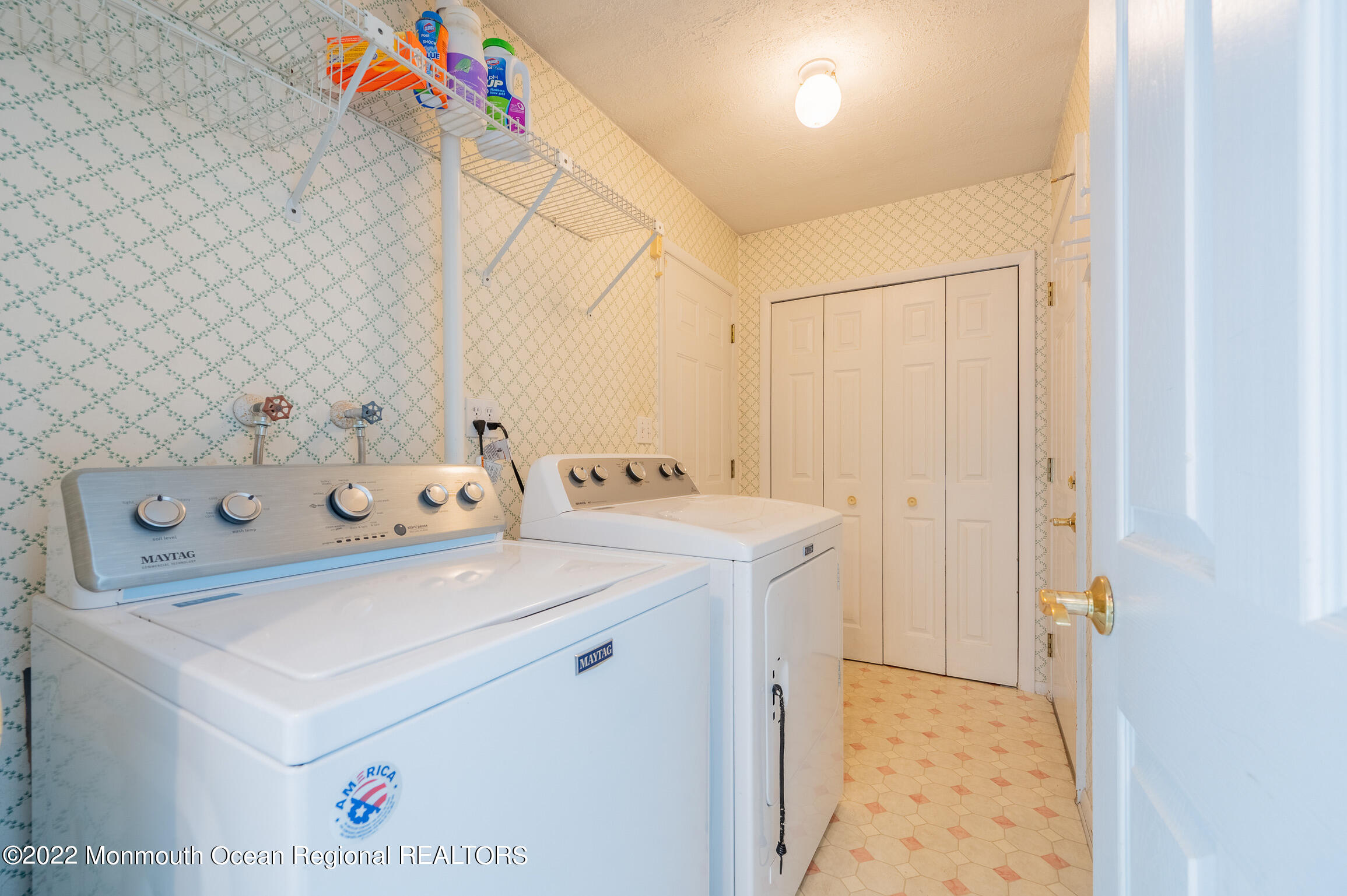46 South Longview Road Howell, NJ 07731 - Photo 9 of 34 D8DD7223-CE97-4C8A-9EC8-B2B52C53AC74
