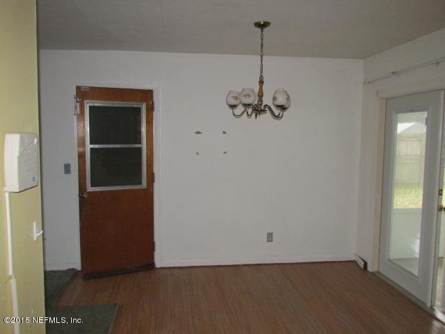 7658 Rambler Road Jacksonville, FL 32244 - Photo 3 of 13