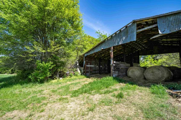 $899,000 | 830 McKnight Loop, Mason, TN 38049