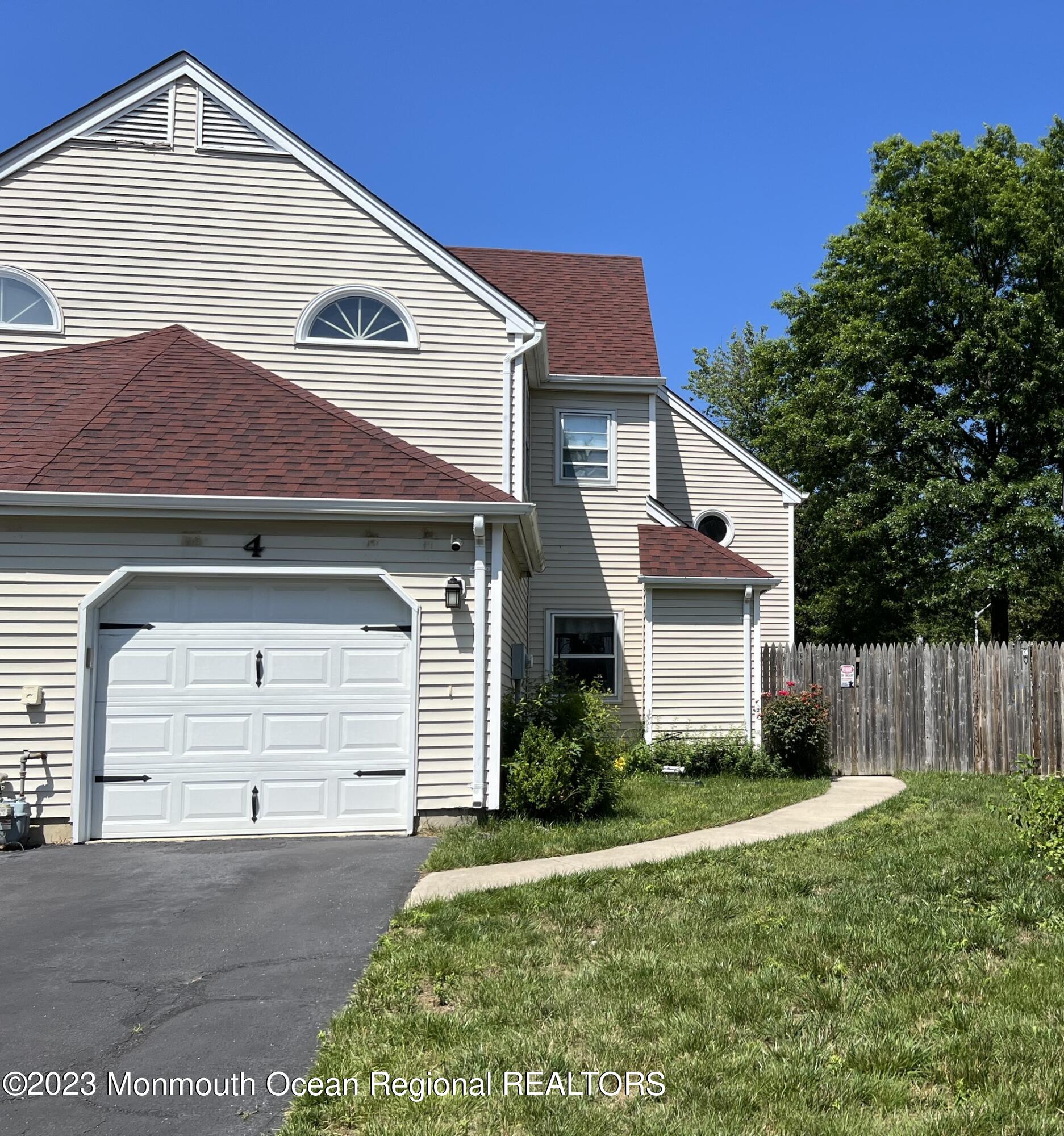 4 Cooper Court