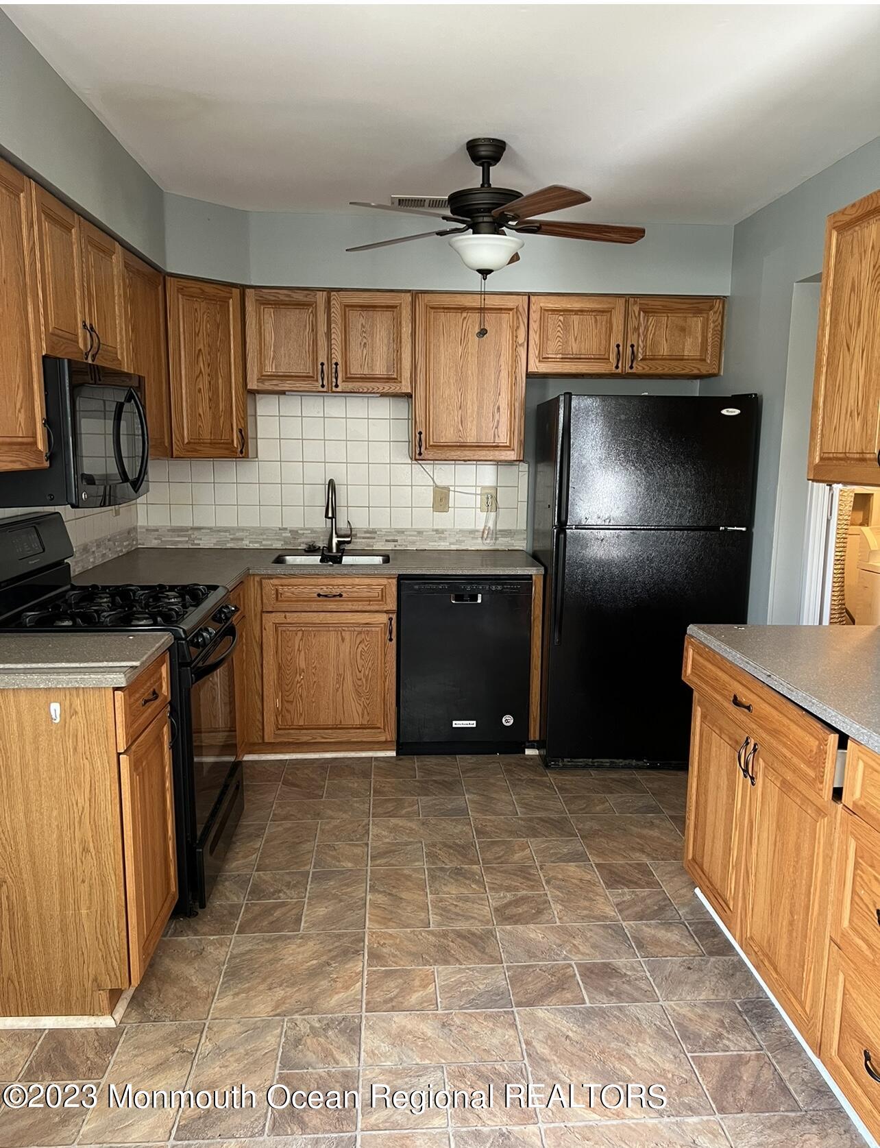 4 Cooper Court Freehold, NJ 07728 - Photo 2 of 12 Kitchen