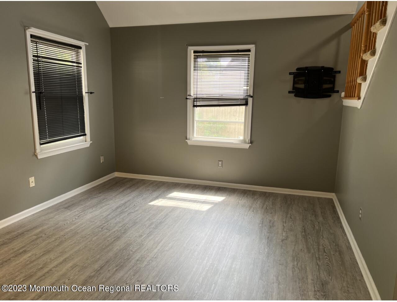 4 Cooper Court Freehold, NJ 07728 - Photo 4 of 12 Living Room