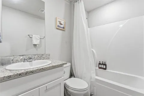 $250,000 | 2218 Michele Court, Lake Charles, LA 70607