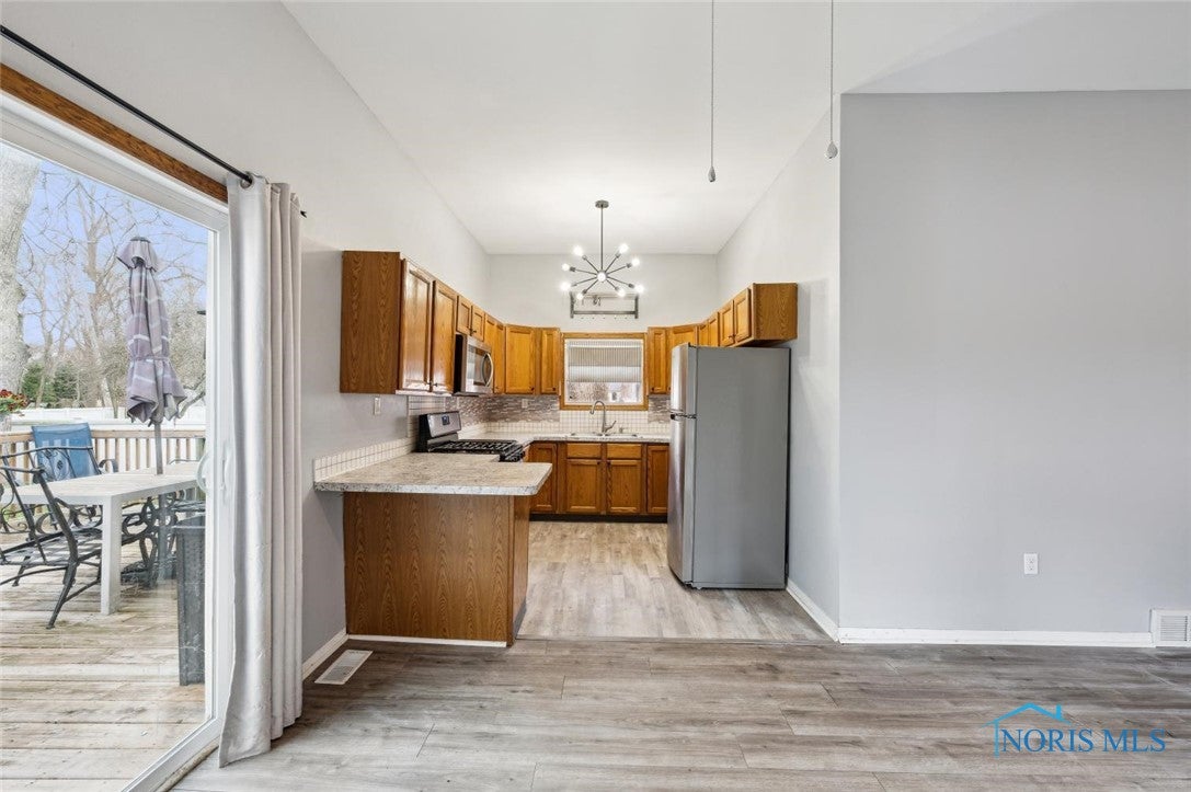 5915 Rudyard Road Sylvania, OH 43560 - Photo 13 of 33 Kitchen